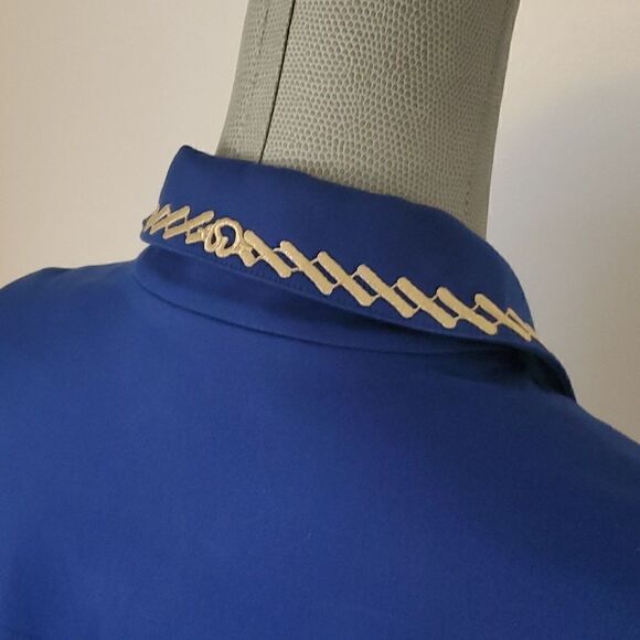 St. John Sport | Light Zip-up Jacket - Picture 9 of 9